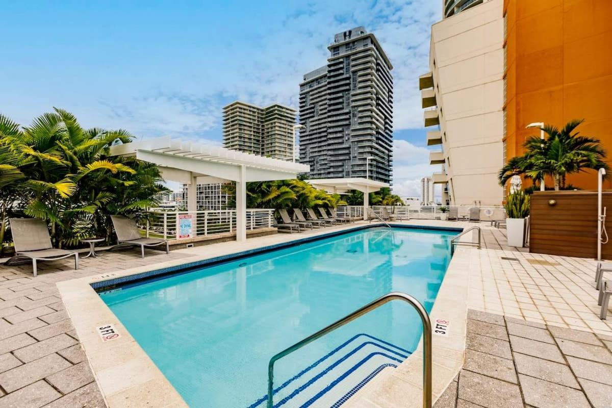 Palm Place Heart Of Miami With Parking Pool And Gym Eksteriør bilde