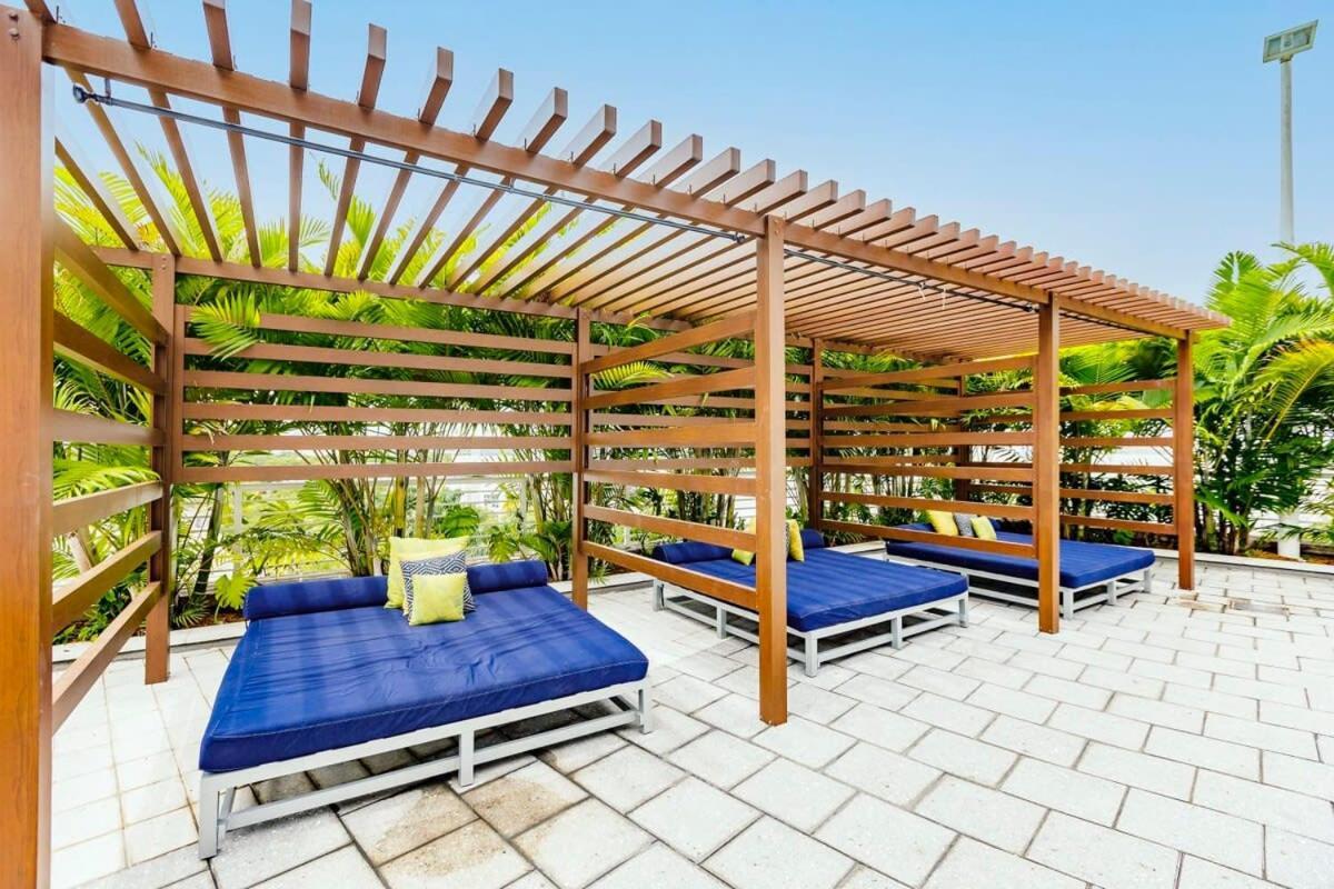 Palm Place Heart Of Miami With Parking Pool And Gym Eksteriør bilde